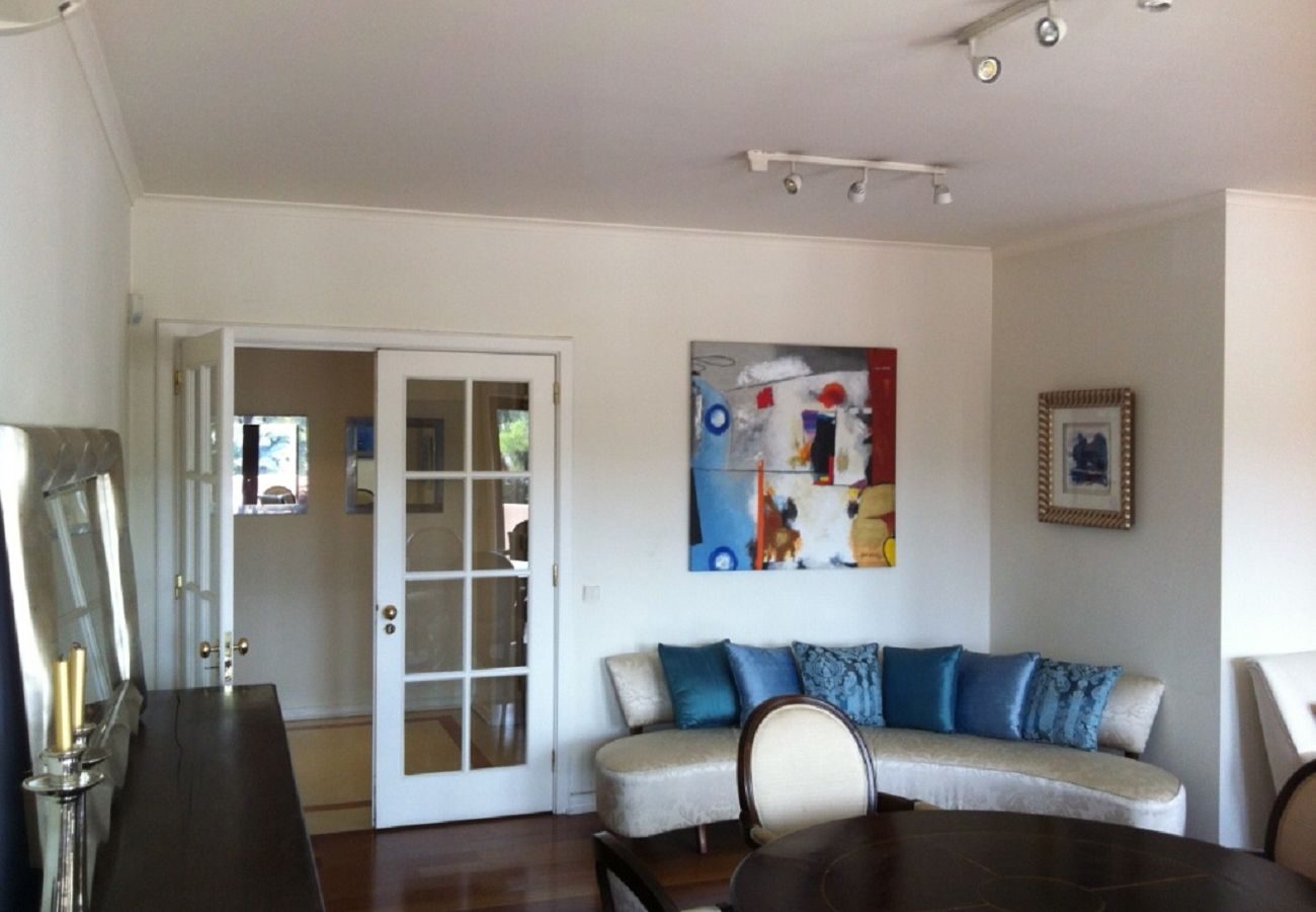 Apartment in Lisbon - LS Firmino Miguel
