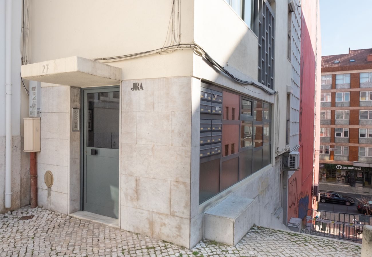 Apartment in Lisbon - Dona Estefânia LS