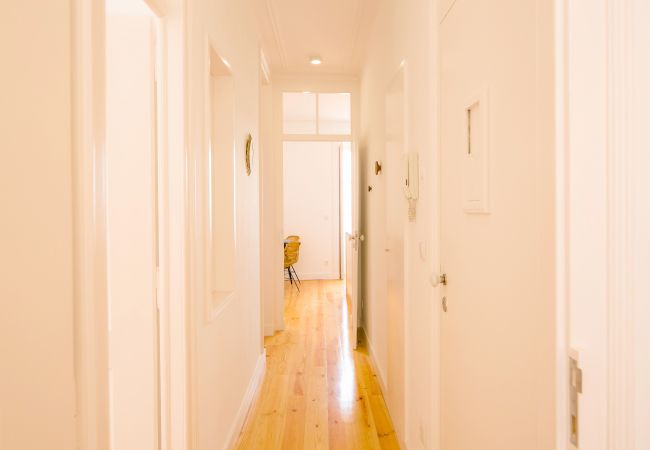 large luxury hallway in the middle of the rental apartment