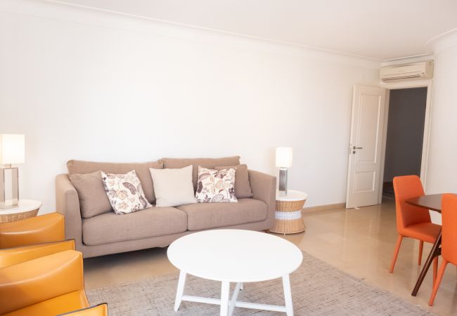 Apartment in Lisbon - Stylish and Beautiful Apartment with Parking  24 by Lisbonne Collection