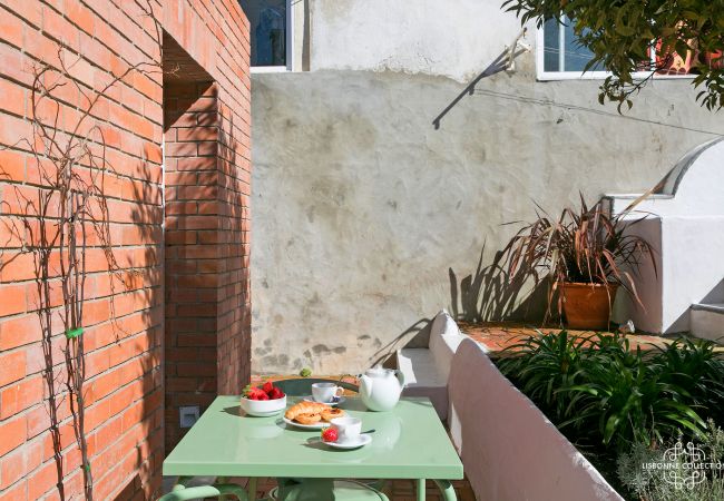 Terrace rental studio in the Portuguese capital for holidays