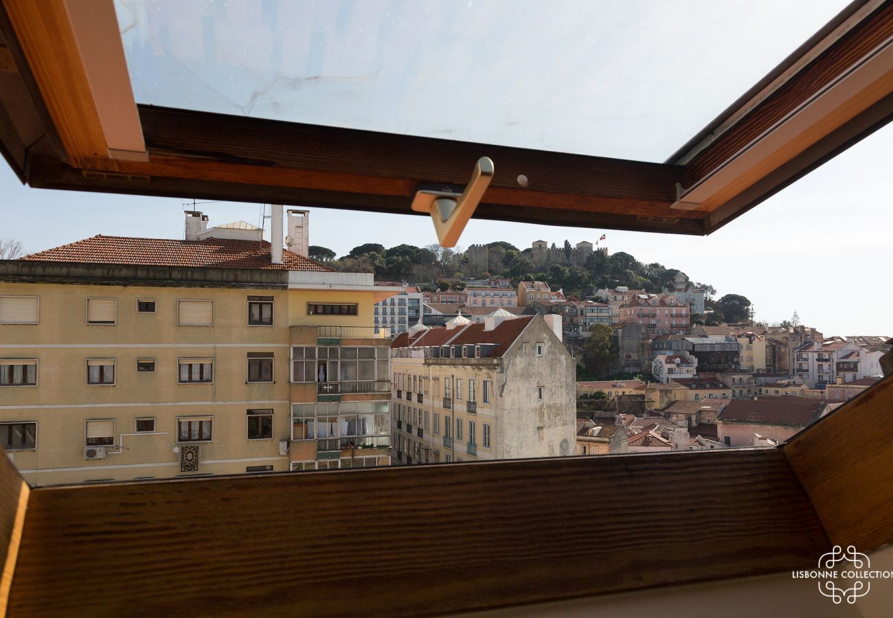 Apartment in Lisbon - Trendy, Vintage with Castle View Apartment 44 by Lisbonne Collection 