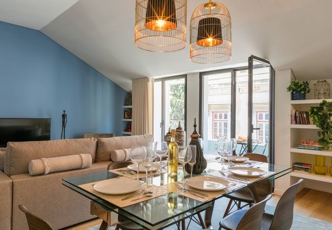  in Lisboa - Very central and cool 2 bed apartment with balcony & parking 77 by Lisbonne Collection