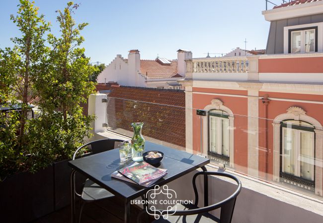  in Lisboa - One bedroom Apartment + working desk with beautiful terrace and view 79 by Lisbonne Collection