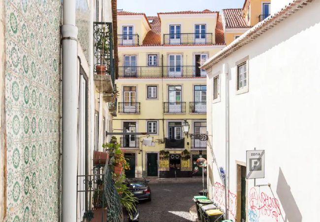 Apartment in Lisbon - Charming One Bedroom Apartment in Bairro Alto 87 by Lisbonne Collection