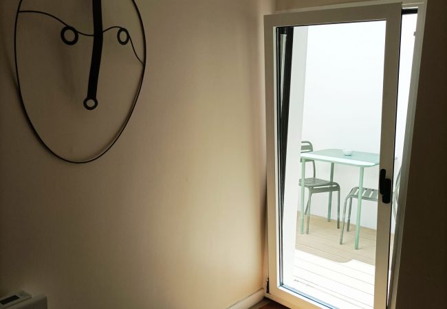 Apartment in Lisbon - Charming one Bedroom Apartment with terrace 85 by Lisbonne Collection